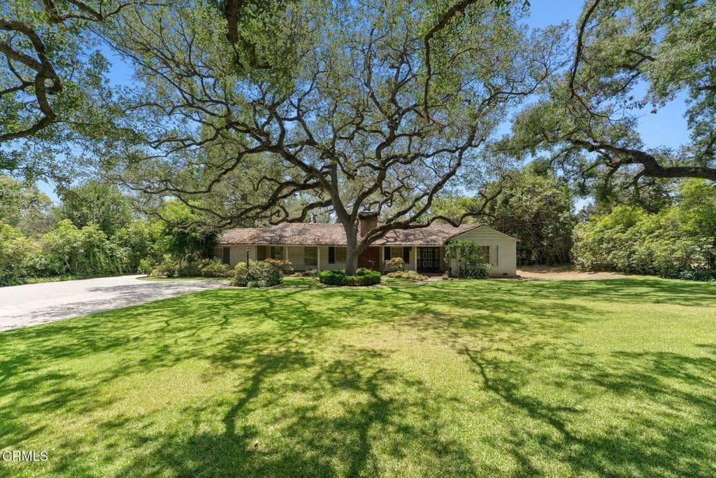 Home at 300 W Orange Grove Avenue, Arcadia — photo 3 of 12