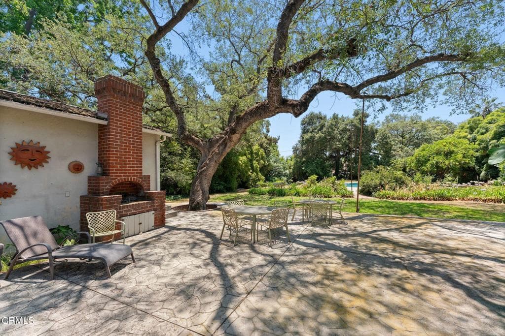 Home at 300 W Orange Grove Avenue, Arcadia — photo 6 of 12
