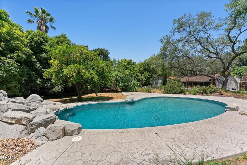 Home at 300 W Orange Grove Avenue, Arcadia — photo 9 of 12