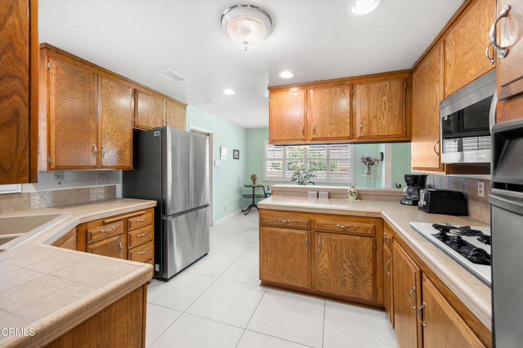 Home at 1248 Hartview Avenue, La Puente — photo 11 of 12