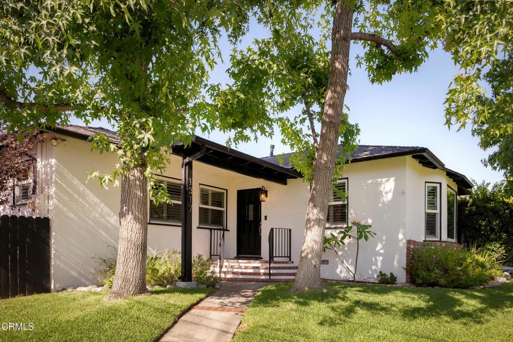 Home at 1317 Orange Avenue, Monrovia — photo 3 of 12