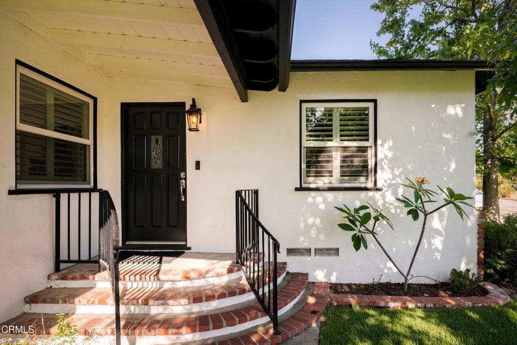 Home at 1317 Orange Avenue, Monrovia — photo 4 of 12