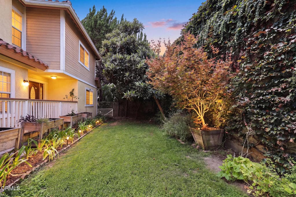 Townhouse at 607 W Duarte Road D, Monrovia — photo 3 of 12