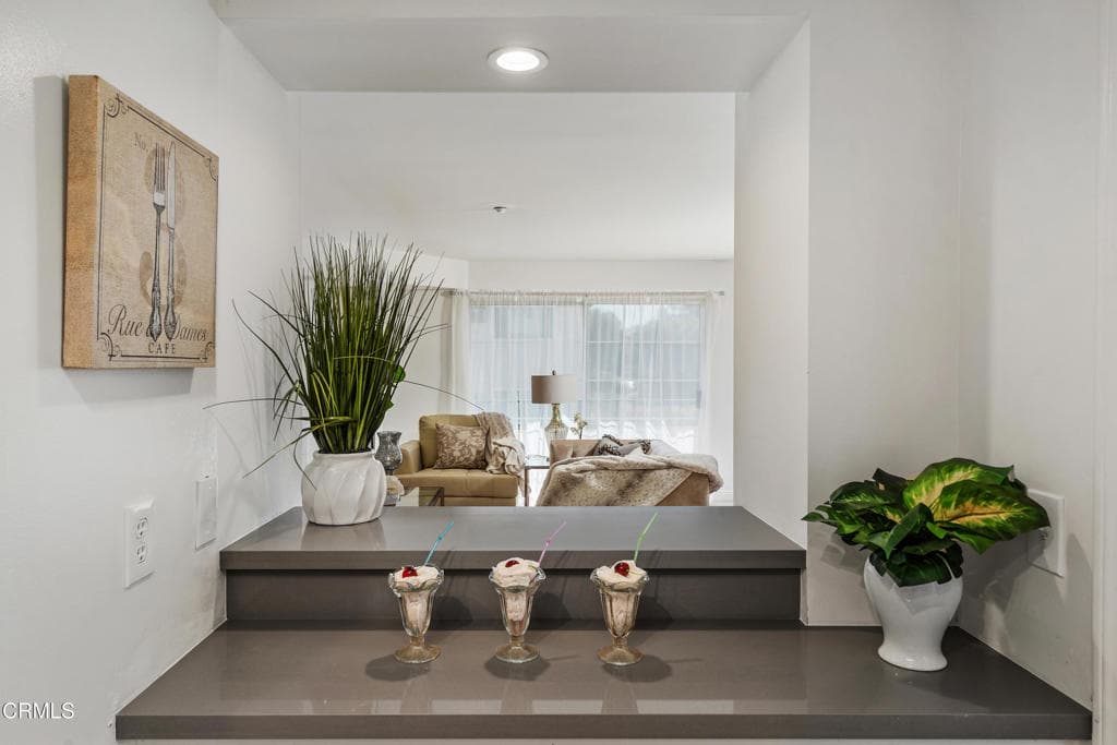 Townhouse at 1033 W Duarte Road A, Arcadia — photo 9 of 12
