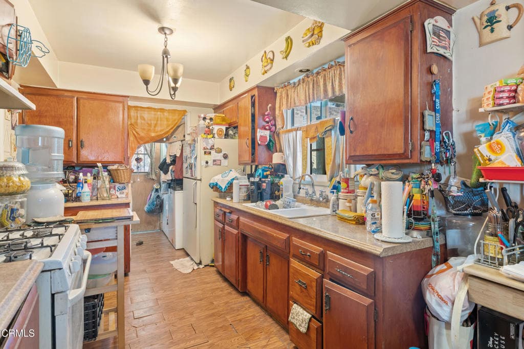 Home at 10435 Asher Street, El Monte — photo 11 of 12