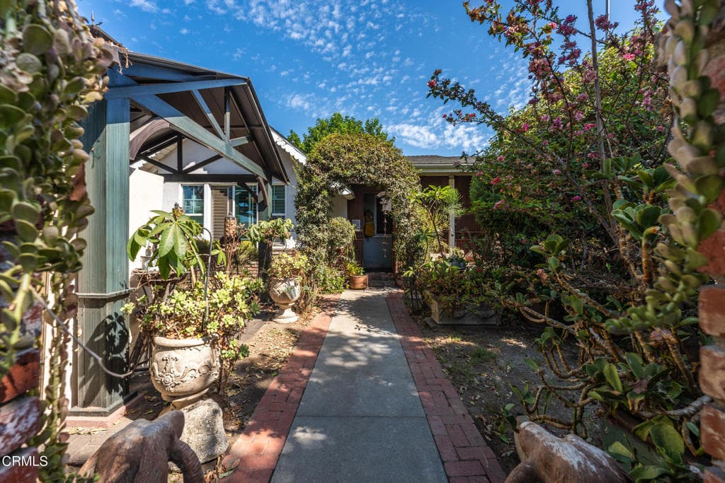 Home at 10435 Asher Street, El Monte — photo 3 of 12