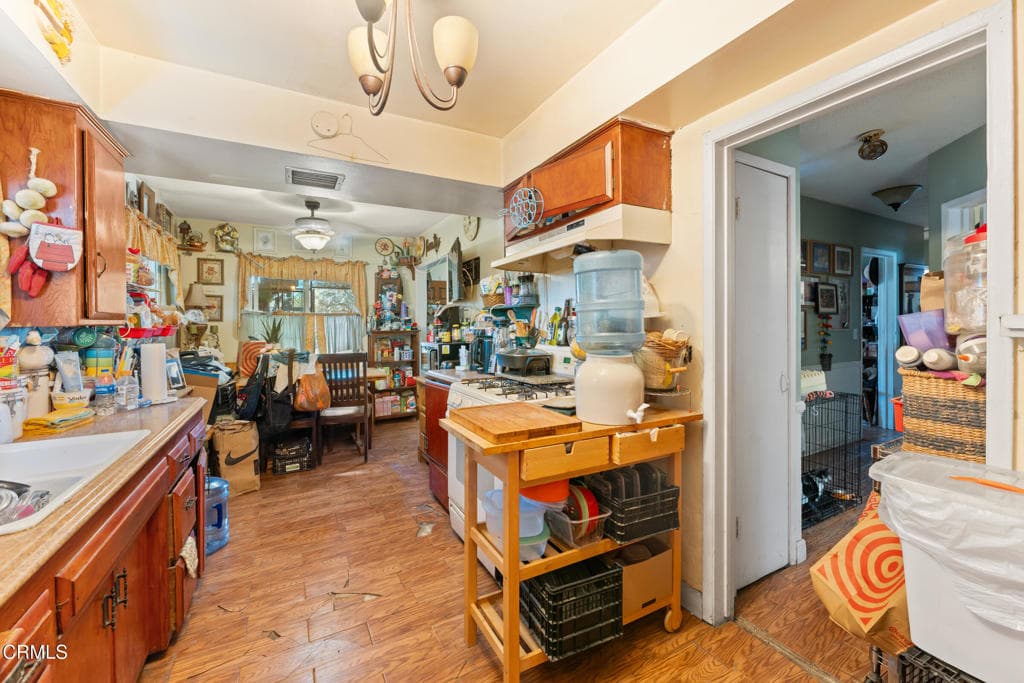 Home at 10435 Asher Street, El Monte — photo 8 of 12