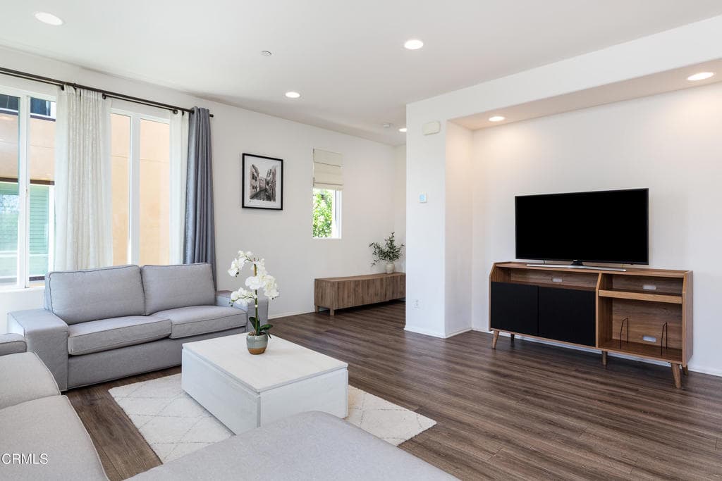 Townhouse at 422 W Route 66 55, Glendora — photo 5 of 12