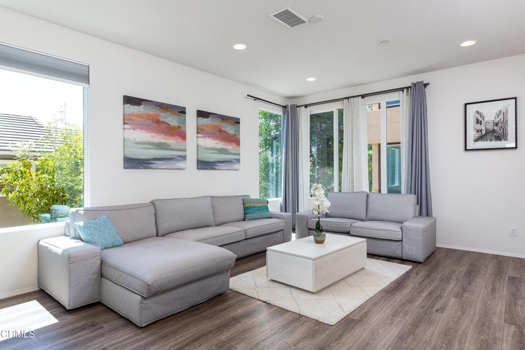 Townhouse at 422 W Route 66 55, Glendora — photo 6 of 12