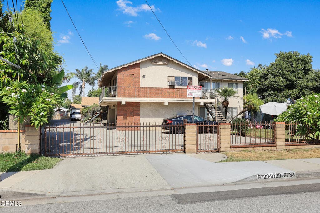 Home at 9733 Rio Hondo Parkway, El Monte — photo 3 of 12