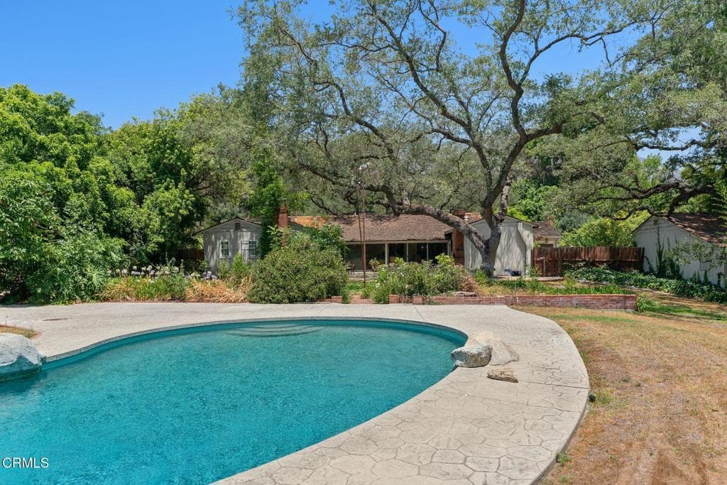 Home at 300 W Orange Grove Avenue, Arcadia — photo 8 of 12