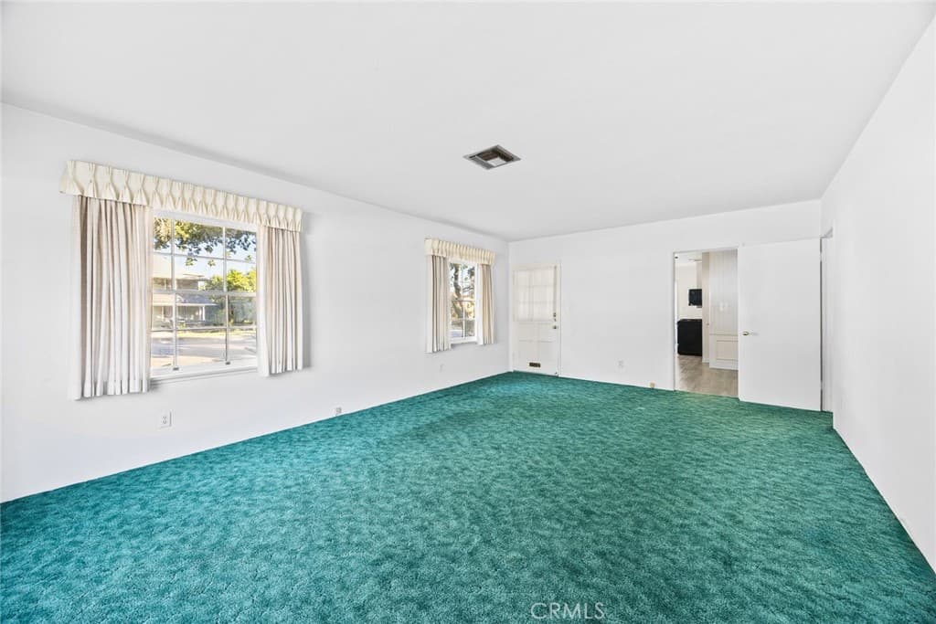 Home at 1047 N San Gabriel, Azusa — photo 10 of 12