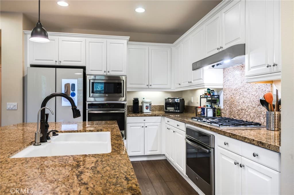 Home at 885 E Manresa, Azusa — photo 6 of 12