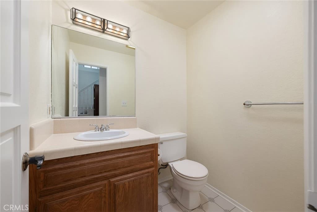 Townhouse at 81 W Montecito Avenue, Sierra Madre — photo 12 of 12