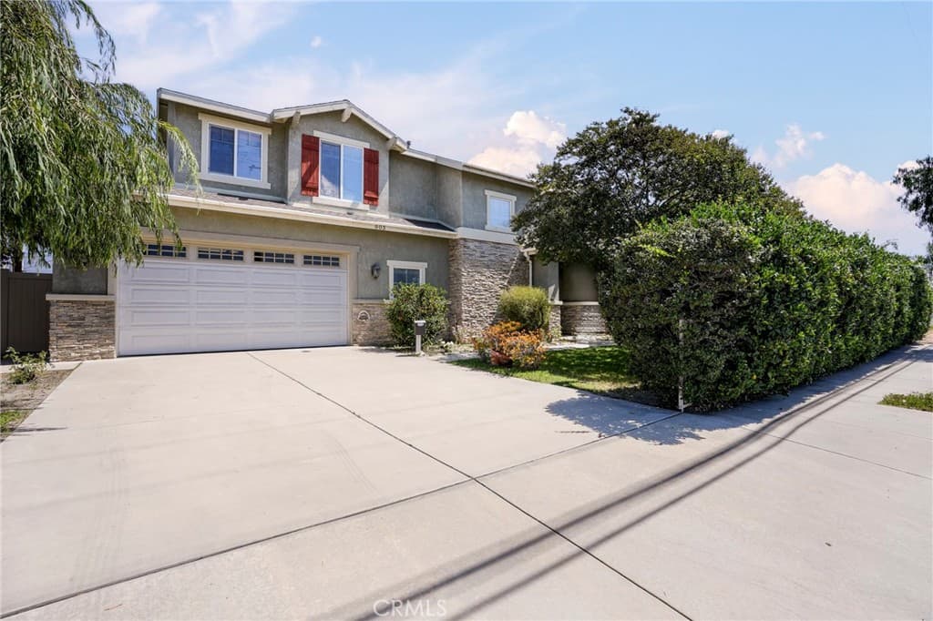 Home at 903 W Gladstone Street, Azusa — photo 1 of 12