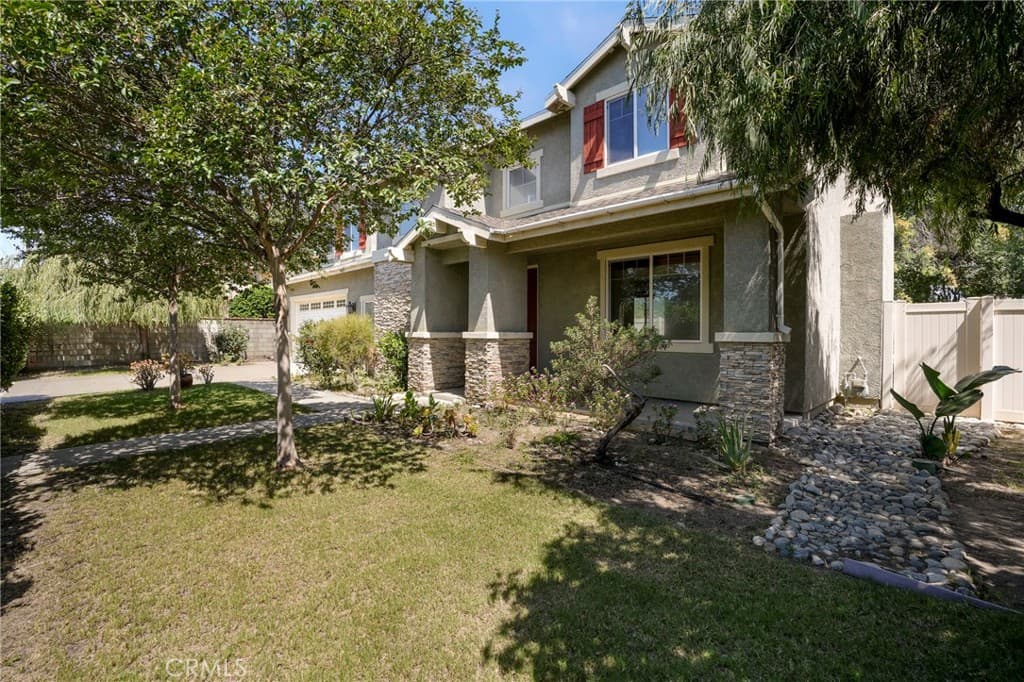 Home at 903 W Gladstone Street, Azusa — photo 2 of 12