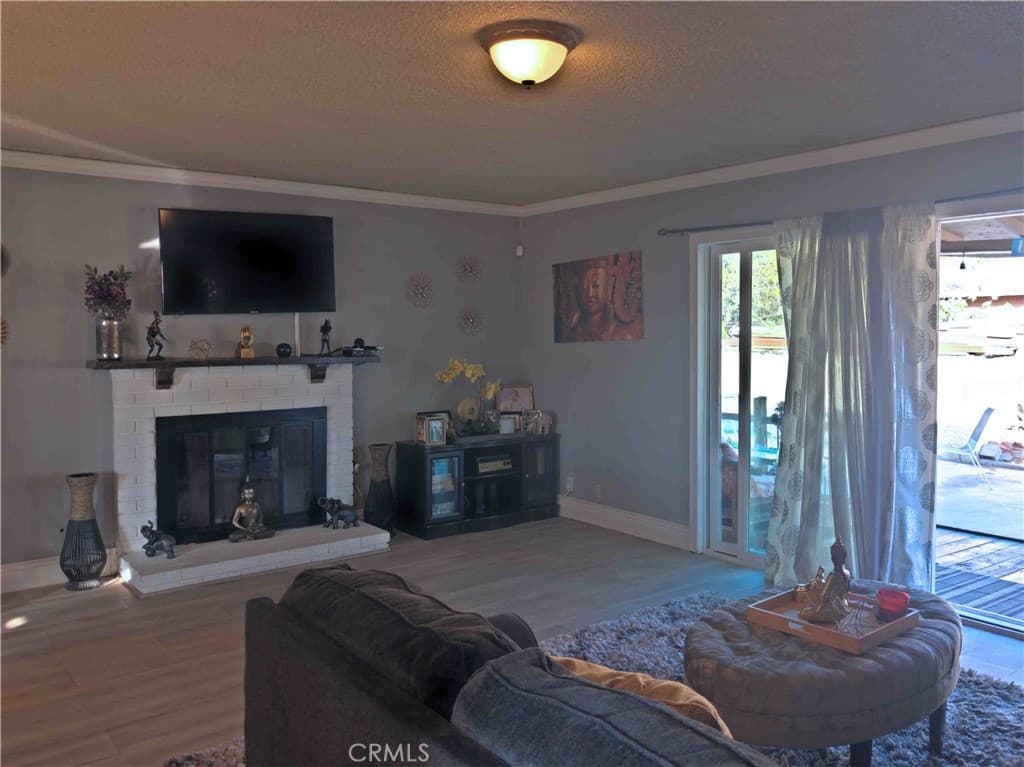 Home at 3914 Hornbrook, Baldwin Park — photo 6 of 12