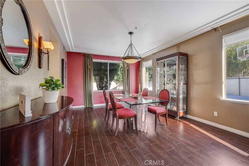 Home at 6137 Ridgemont, La Verne — photo 7 of 12