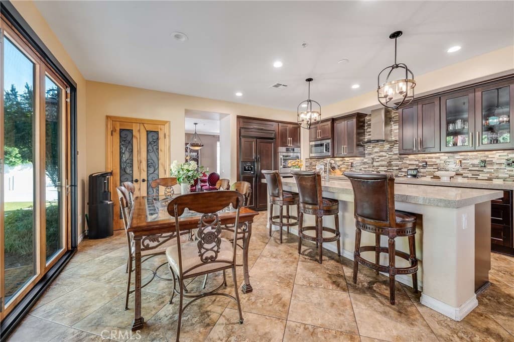 Home at 6137 Ridgemont, La Verne — photo 10 of 12