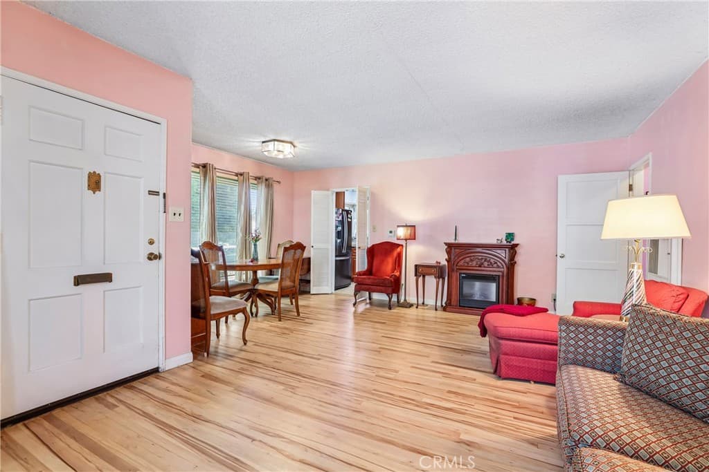 Home at 2515 Treelane Avenue, Monrovia — photo 3 of 12