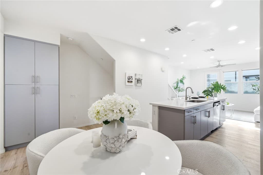 Townhouse at 11130 Legion Loop 105, El Monte — photo 7 of 12