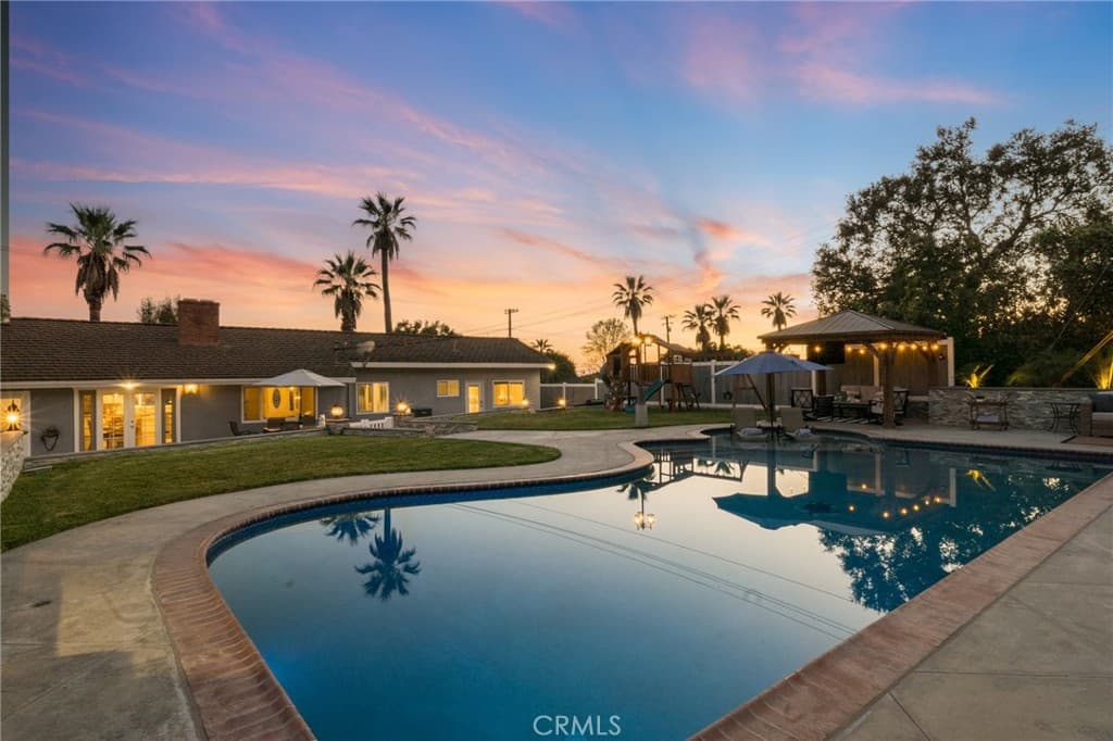 Home at 735 E Sierra Madre, Glendora — photo 2 of 12