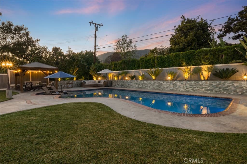 Home at 735 E Sierra Madre, Glendora — photo 5 of 12