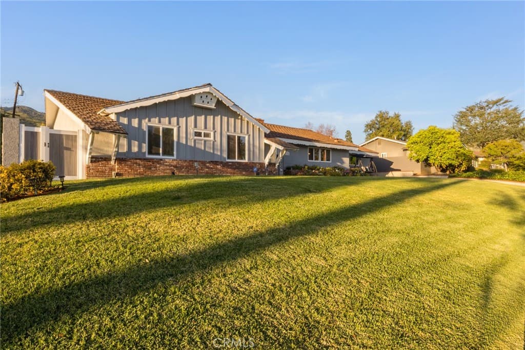 Home at 735 E Sierra Madre, Glendora — photo 7 of 12