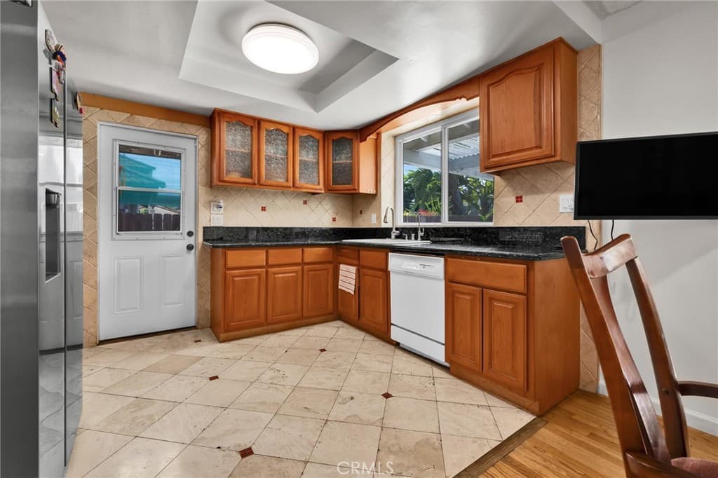 Home at 15610 Pintura, Hacienda Heights — photo 10 of 12