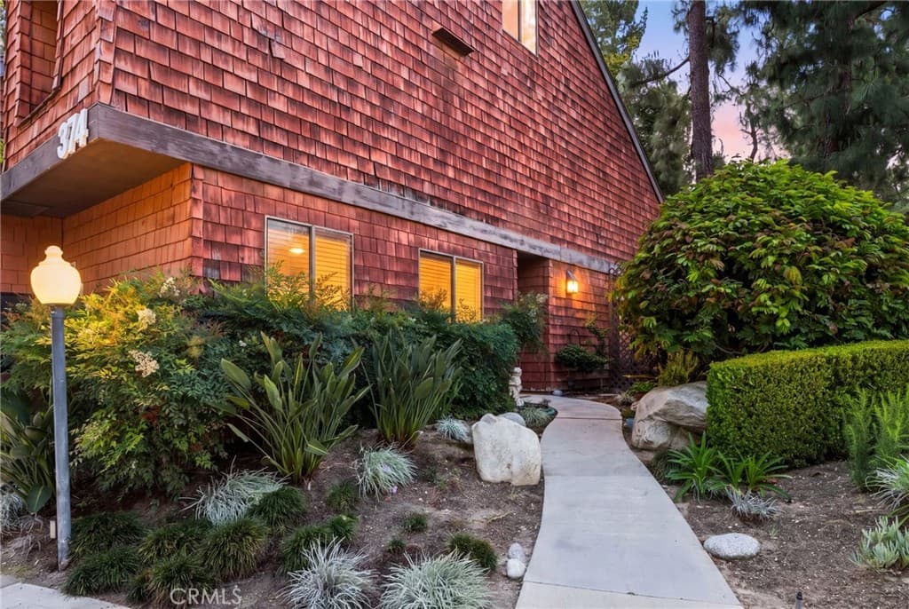Condo at 374 S Prospectors 121, Diamond Bar — photo 4 of 12