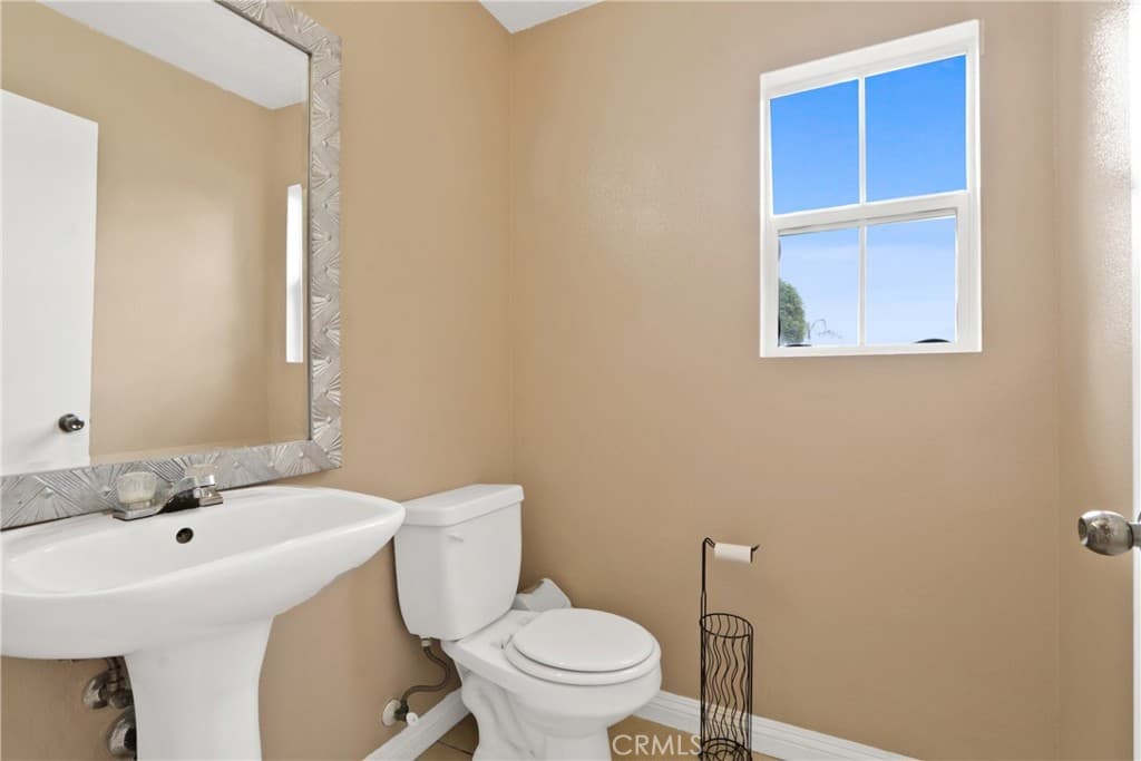 Home at 10988 Las Flores, El Monte — photo 12 of 12