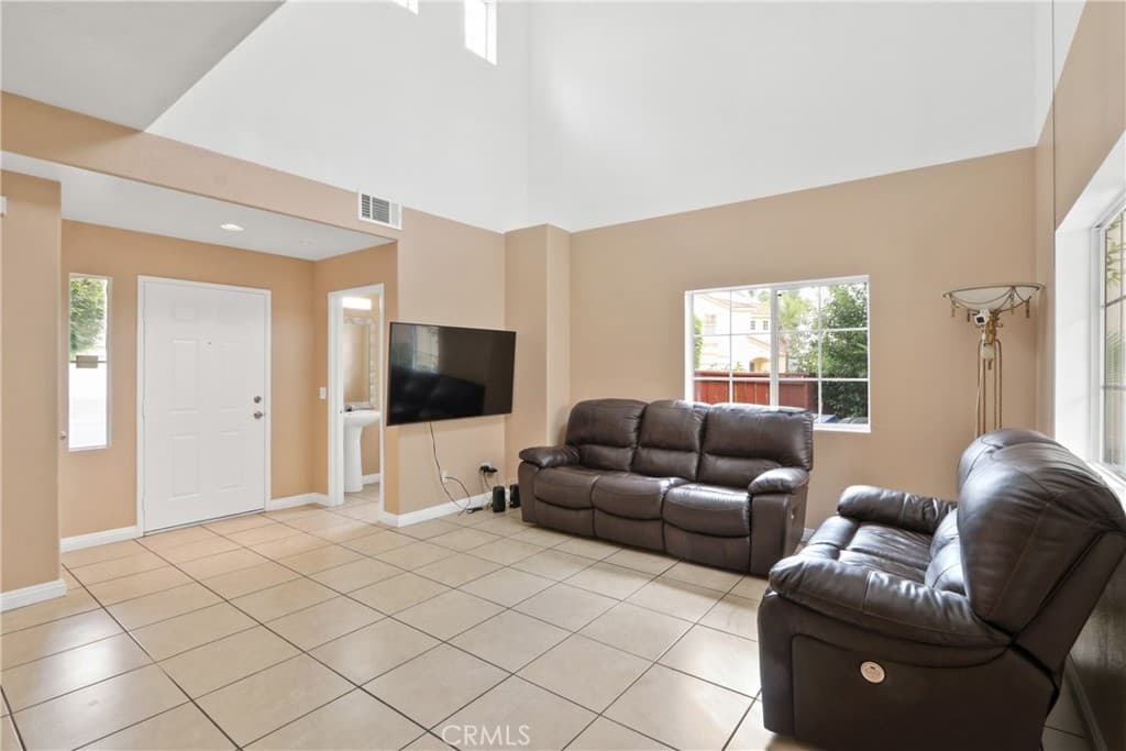 Home at 10988 Las Flores, El Monte — photo 8 of 12