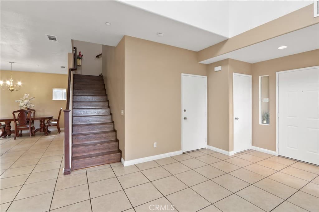 Home at 10988 Las Flores, El Monte — photo 10 of 12