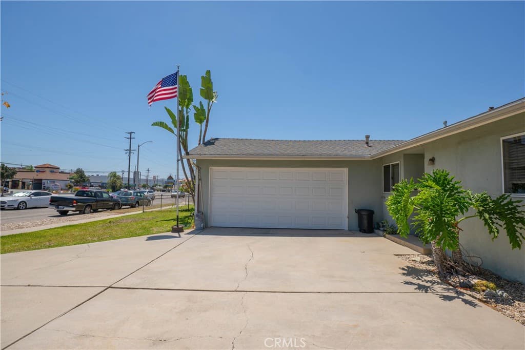 Home at 343 N Sunset, La Puente — photo 4 of 12