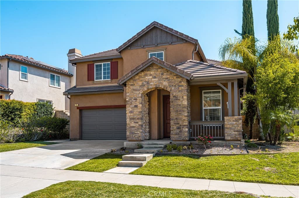 Home at 705 E Lemon Swirl, Azusa — photo 2 of 12