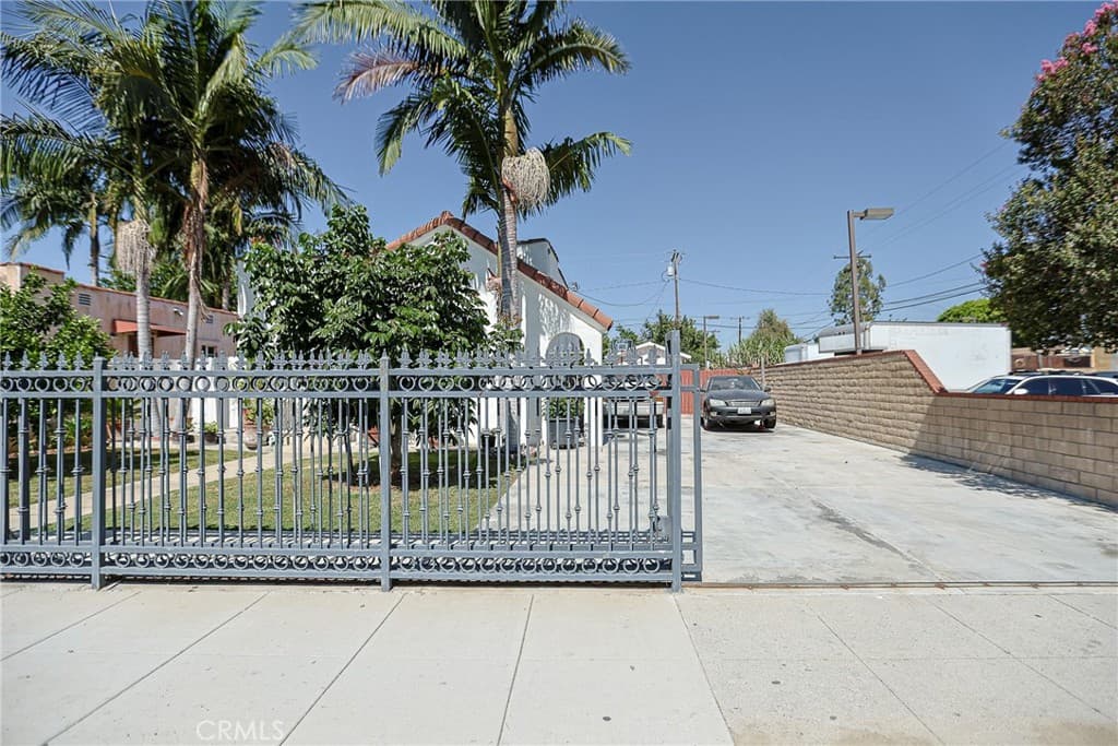 Home at 2811 Lexington, El Monte — photo 2 of 12