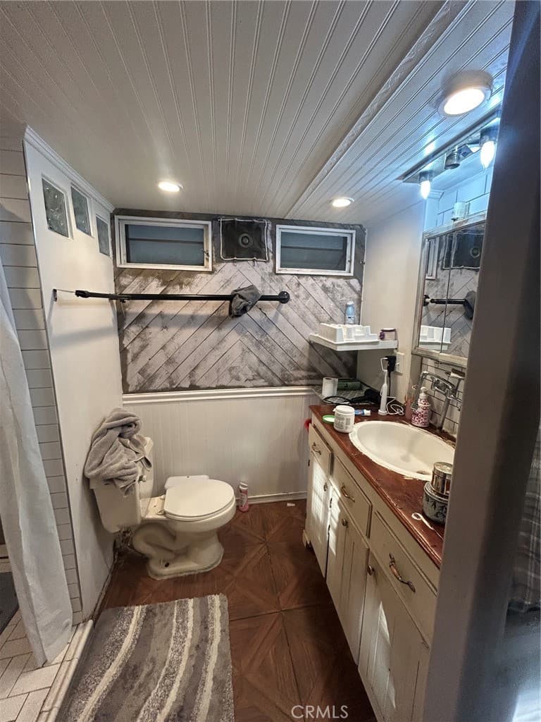 Home at 201 ARROW Highway 1, Glendora — photo 5 of 12