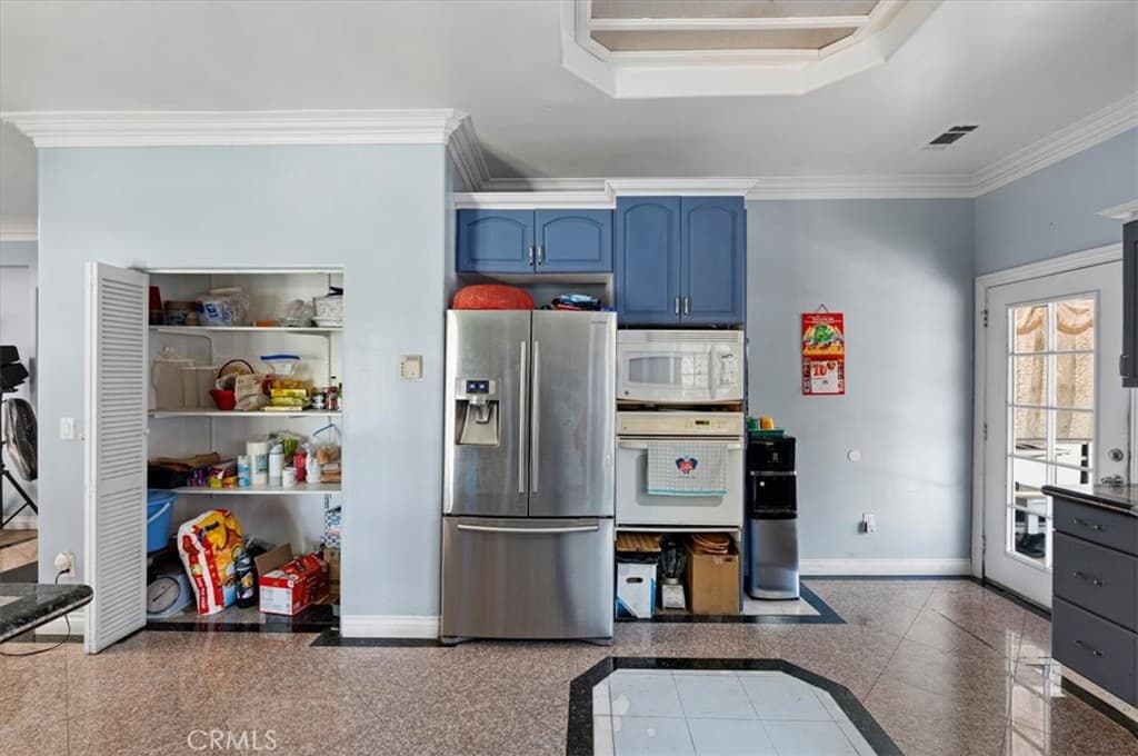 Home at 221 W Le Roy, Arcadia — photo 10 of 12