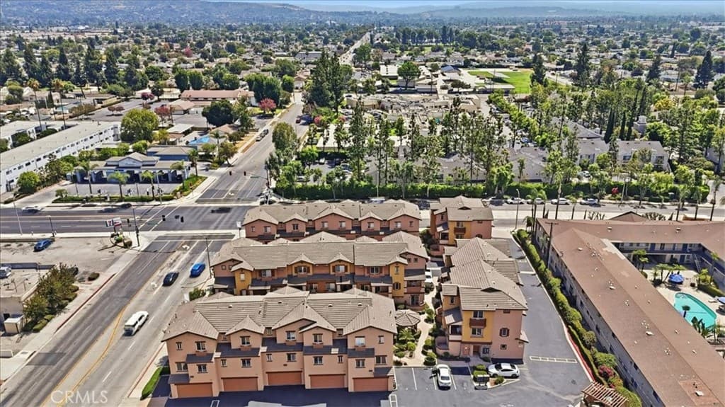 Townhouse at 501 N Lark Ellen B, Covina — photo 12 of 12