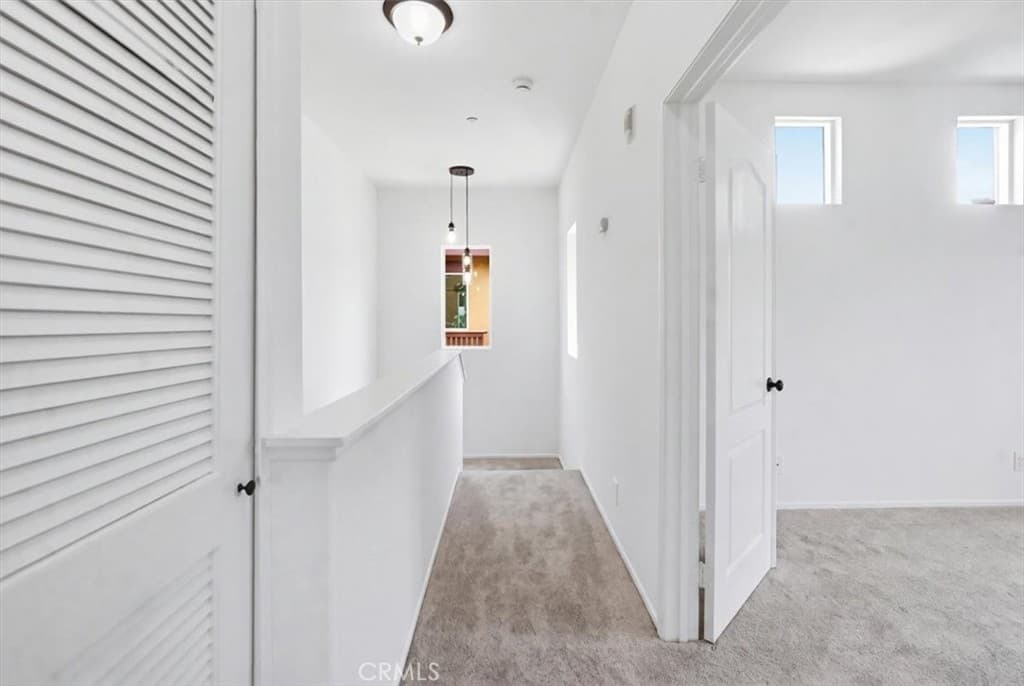 Townhouse at 511 N Lark Ellen E, Covina — photo 5 of 12
