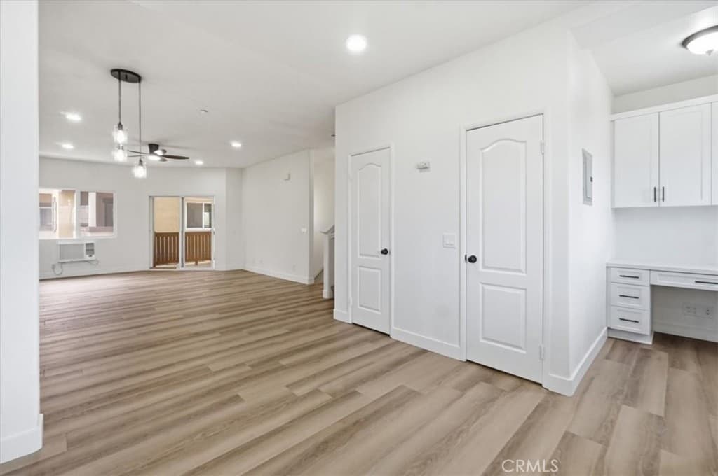 Townhouse at 511 N Lark Ellen E, Covina — photo 10 of 12