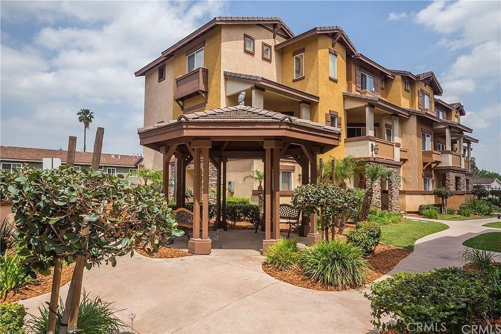 Townhouse at 511 N Lark Ellen H, Covina — photo 1 of 1