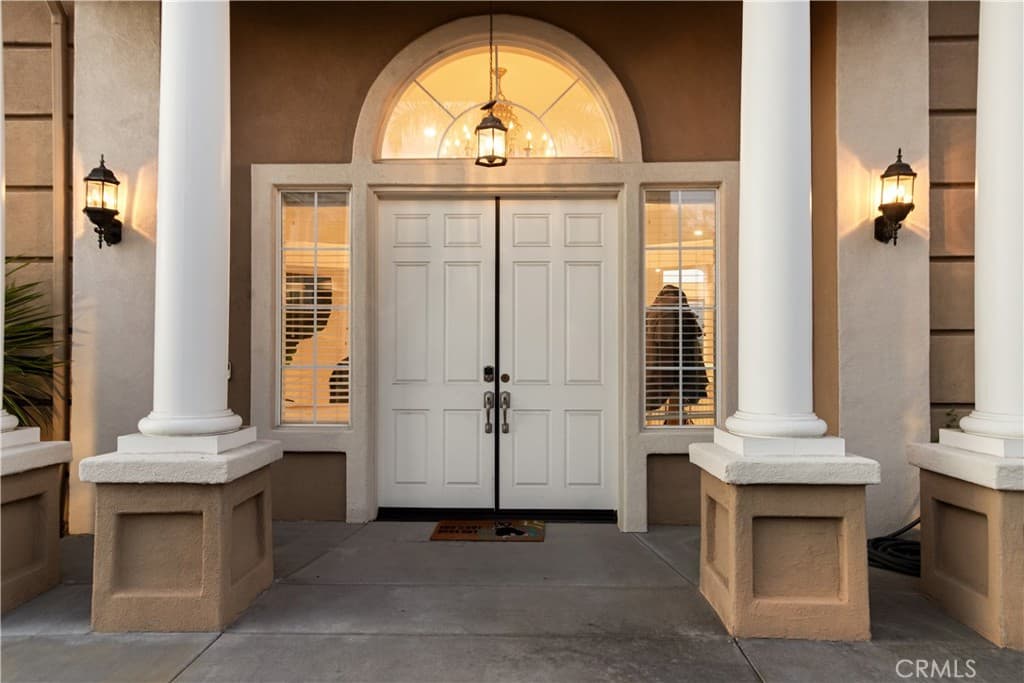 Home at 302 Via Blanca, San Dimas — photo 3 of 12