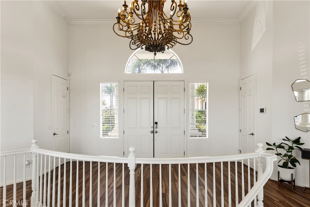 Home at 302 Via Blanca, San Dimas — photo 4 of 12