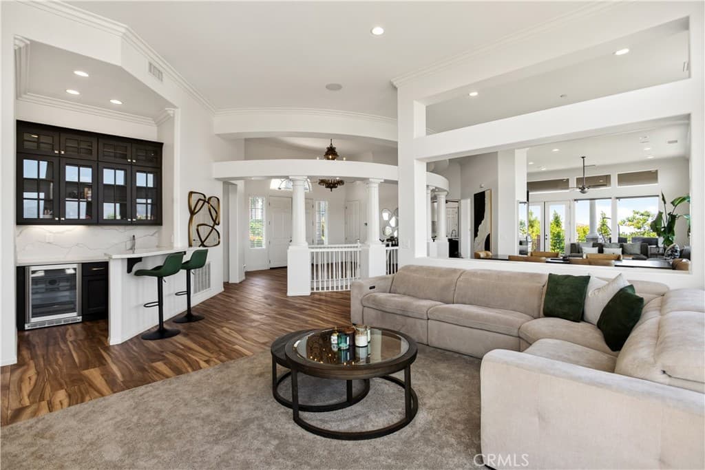 Home at 302 Via Blanca, San Dimas — photo 9 of 12