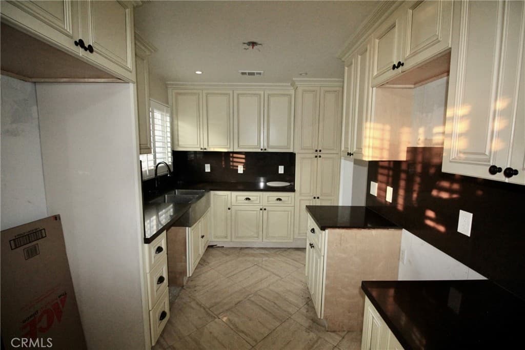 Home at 351 Greenberry, La Puente — photo 9 of 12