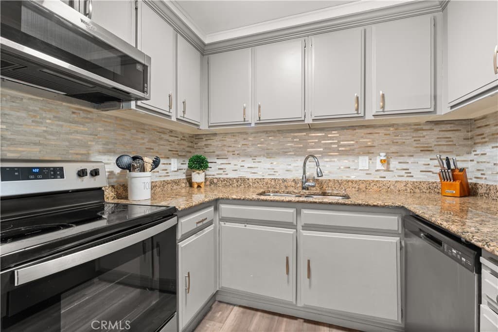 Condo at 22824 Hilton Head Drive 90, Diamond Bar — photo 6 of 12