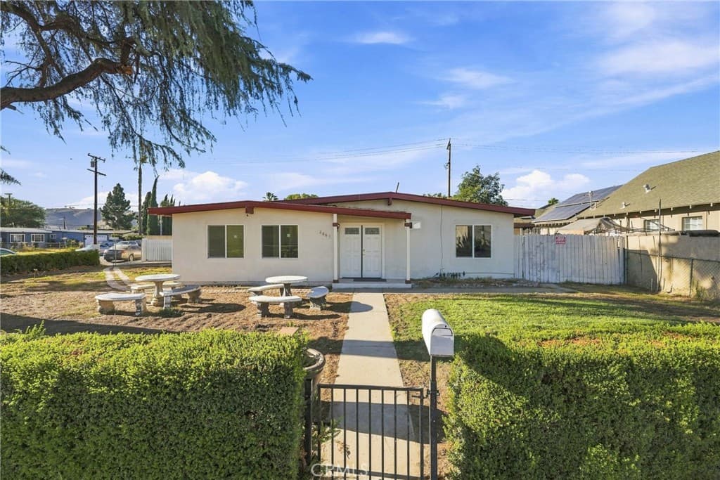 Home at 2065 W Orange Grove, Pomona — photo 2 of 12