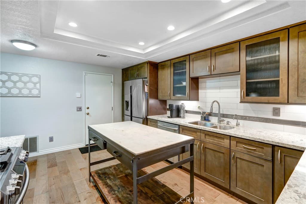Condo at 860 Connors Court, Claremont — photo 8 of 12