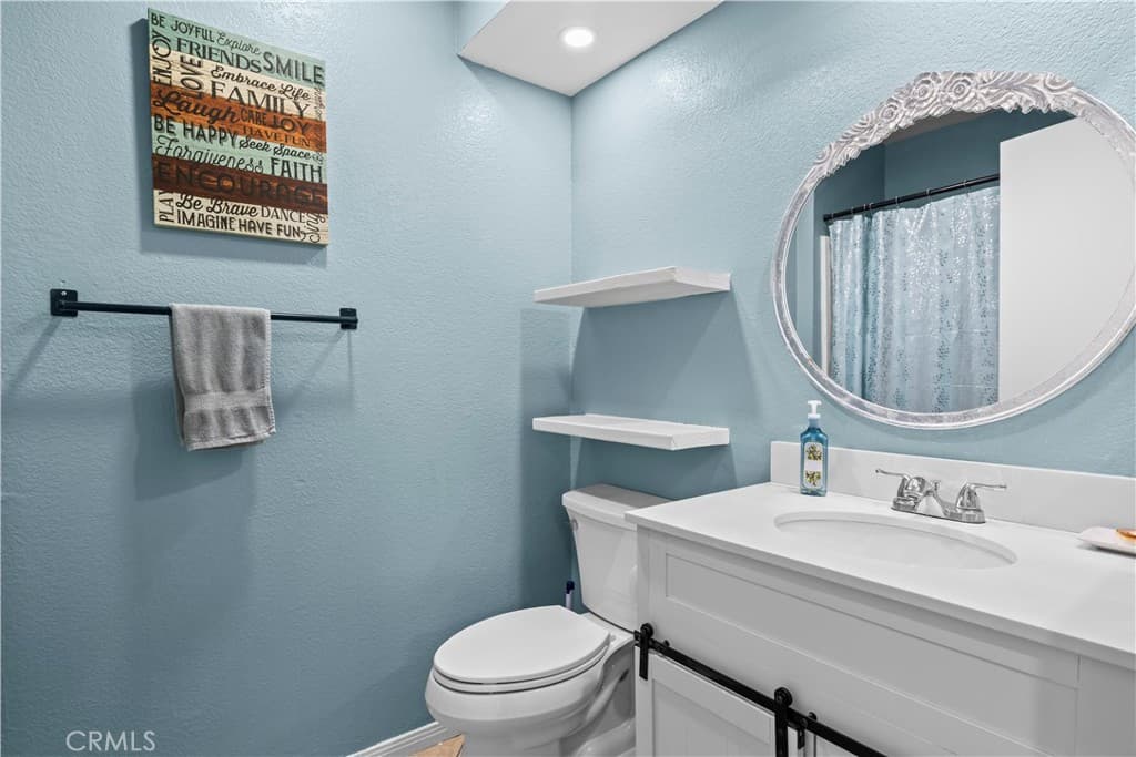 Condo at 622 Park Shadow Ct, Baldwin Park — photo 7 of 12